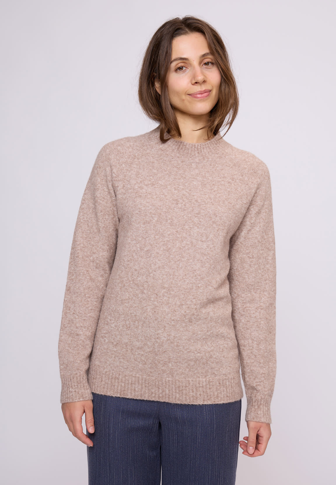 AlayaNN Pullover - Image 2