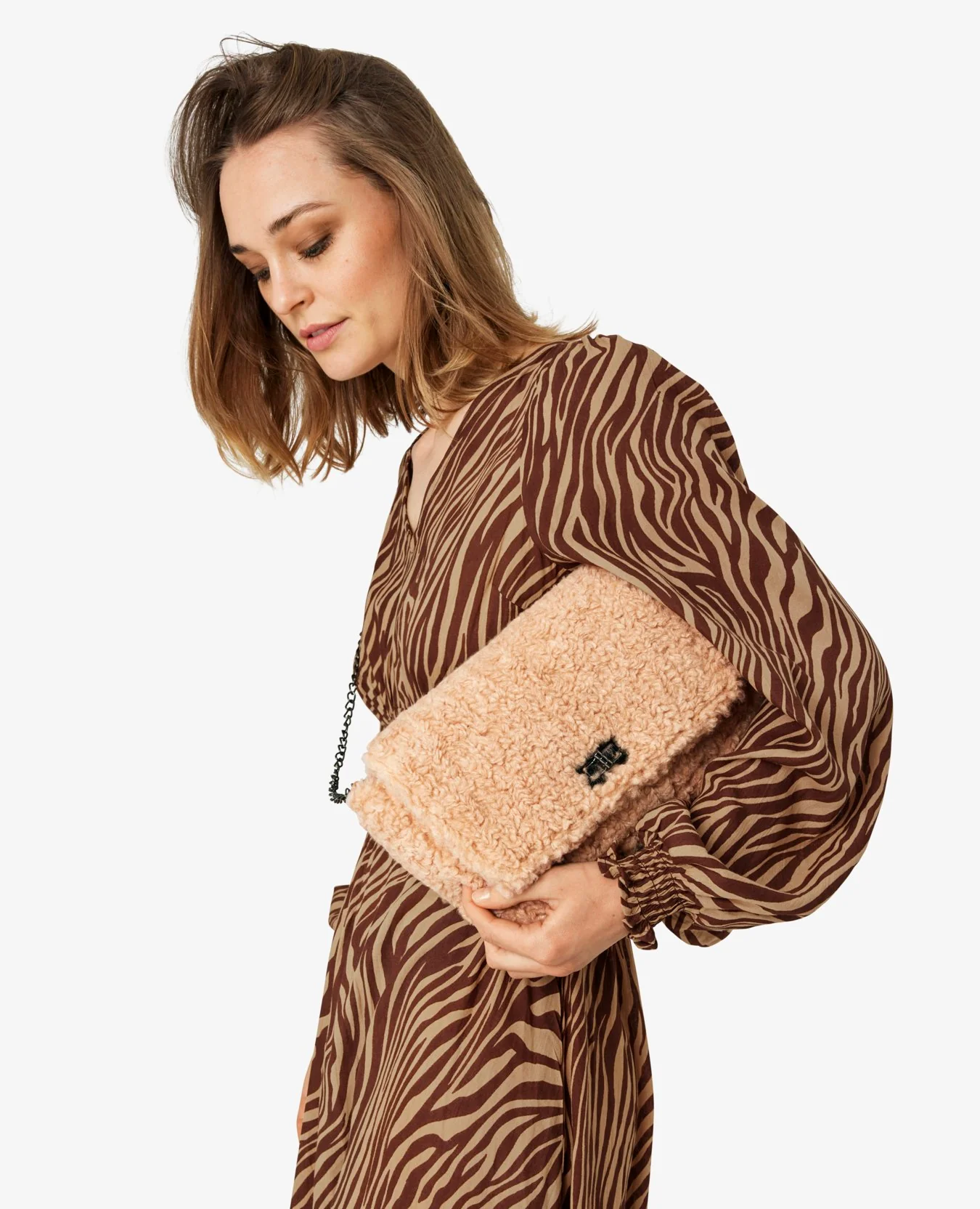 DILMAUM CROSS-BODY BAG