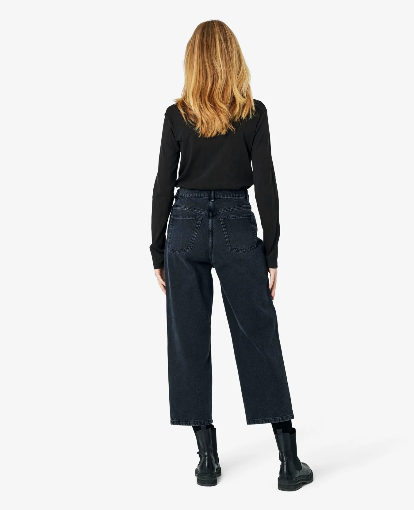 MindyNN T-Shirt Long Sleeve - Image 4
