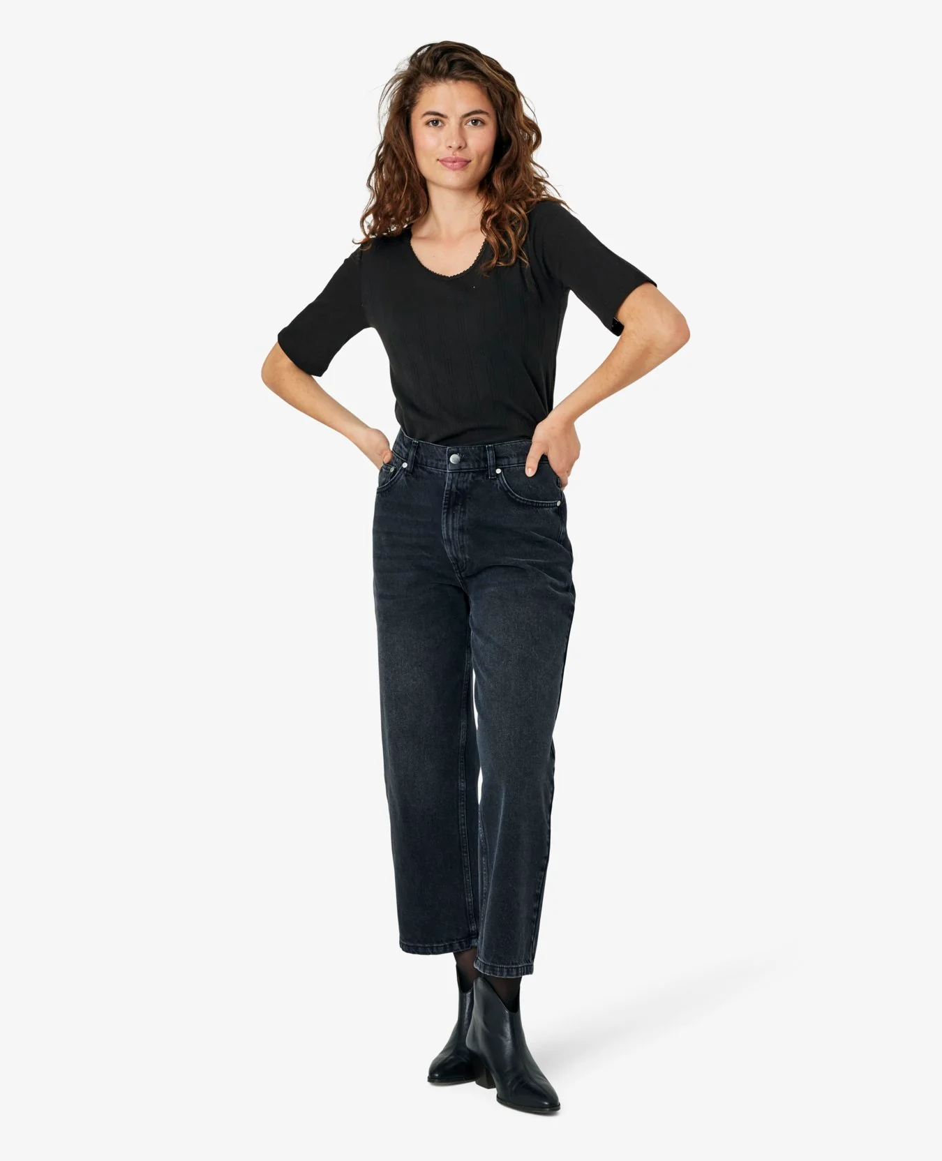 MindyNN T-Shirt - Image 2
