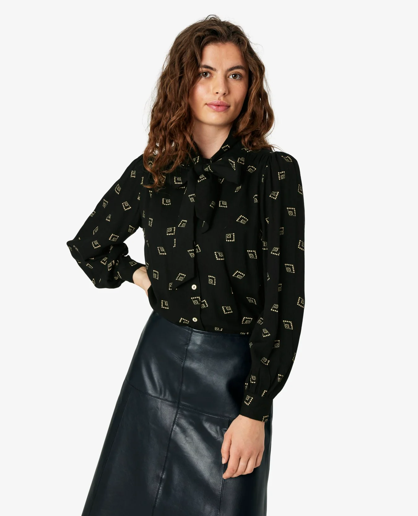 MoaNN Shirt - Image 2