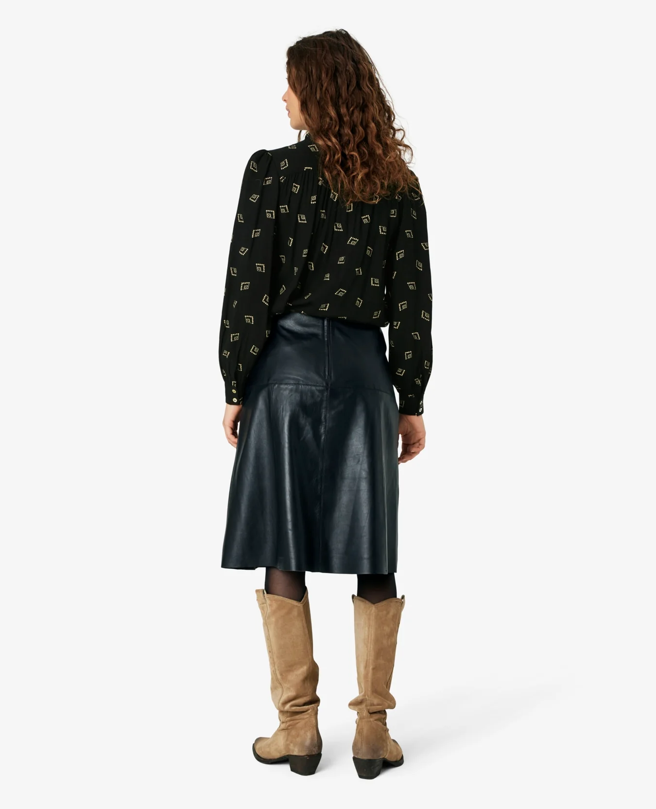 MoaNN Shirt - Image 4