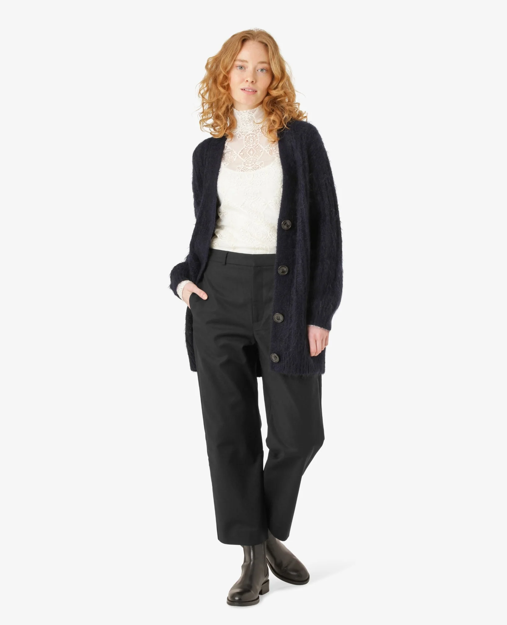 MYRANN STRIKKET CARDIGAN
