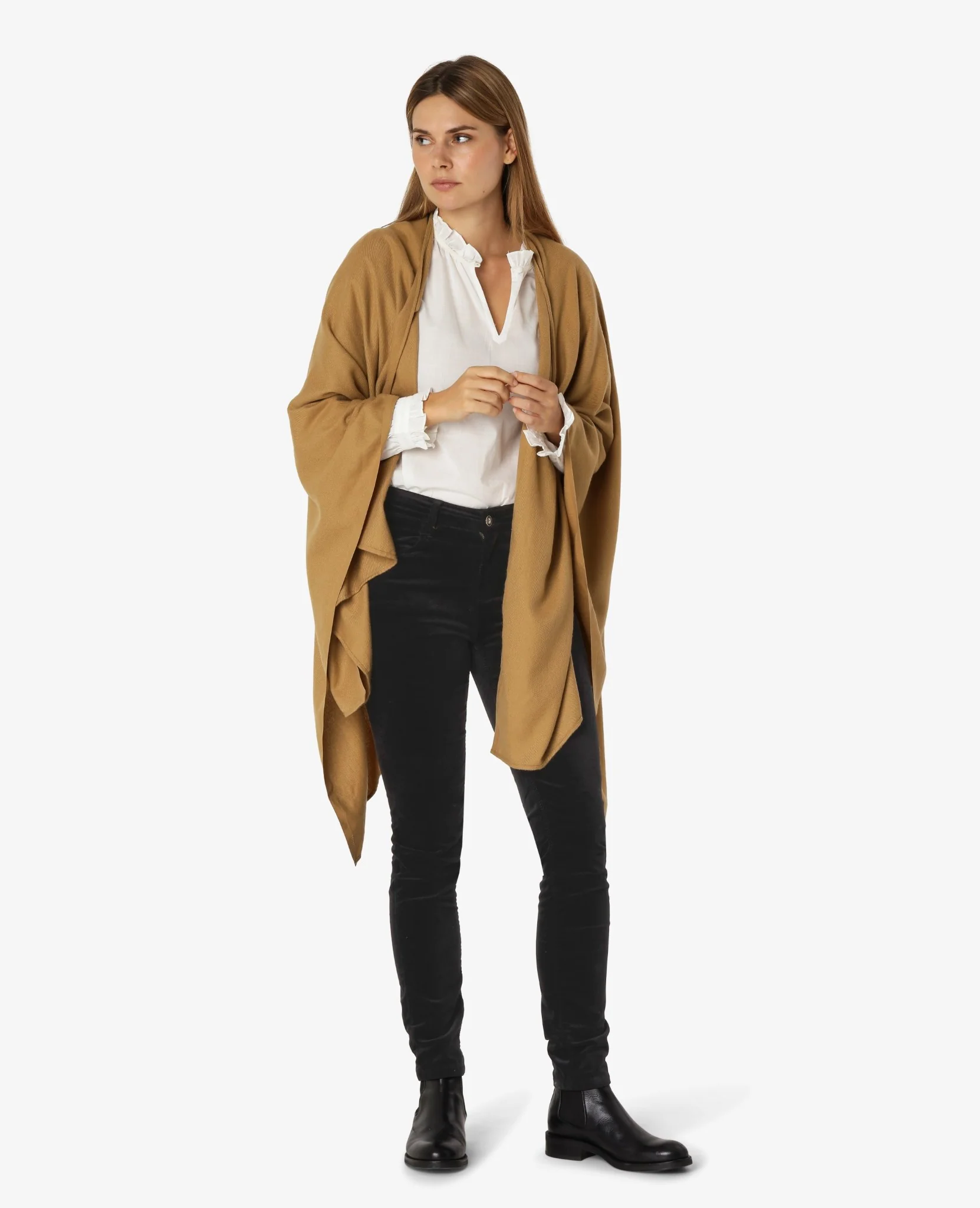 NANDA CAPE ACCESSORIES - Image 6