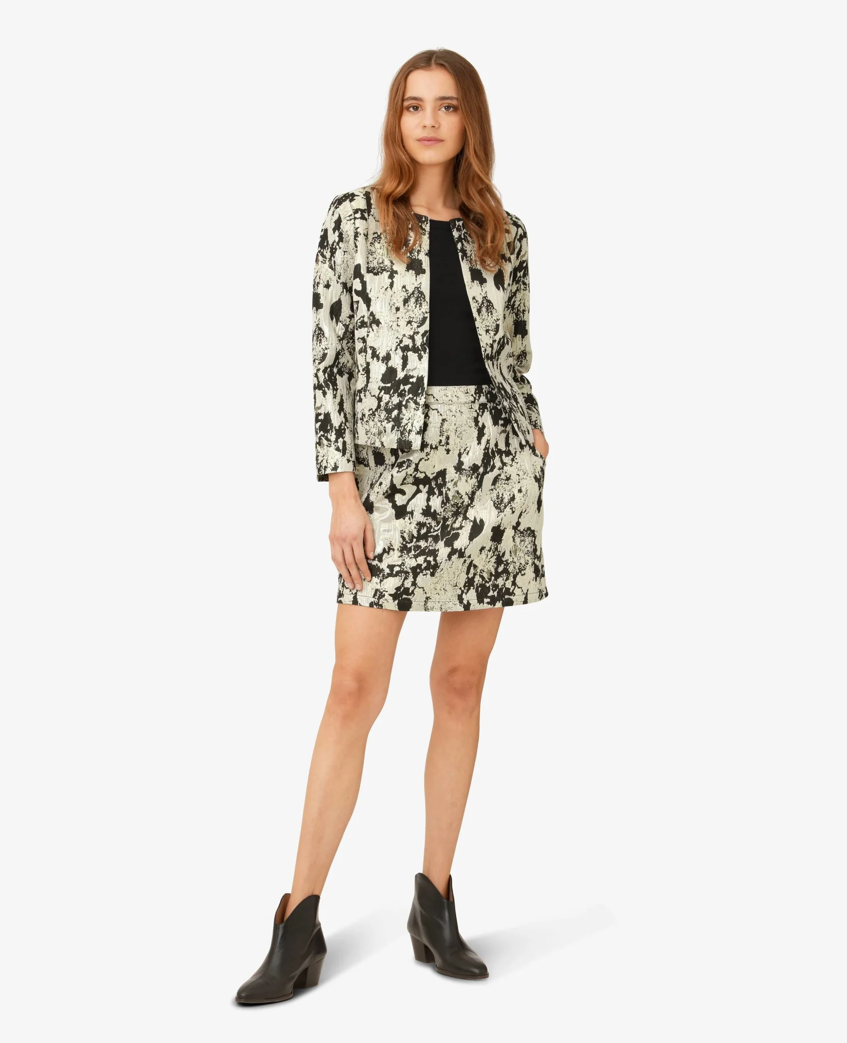 NOOMIUM BLACK SKIRT - Image 2