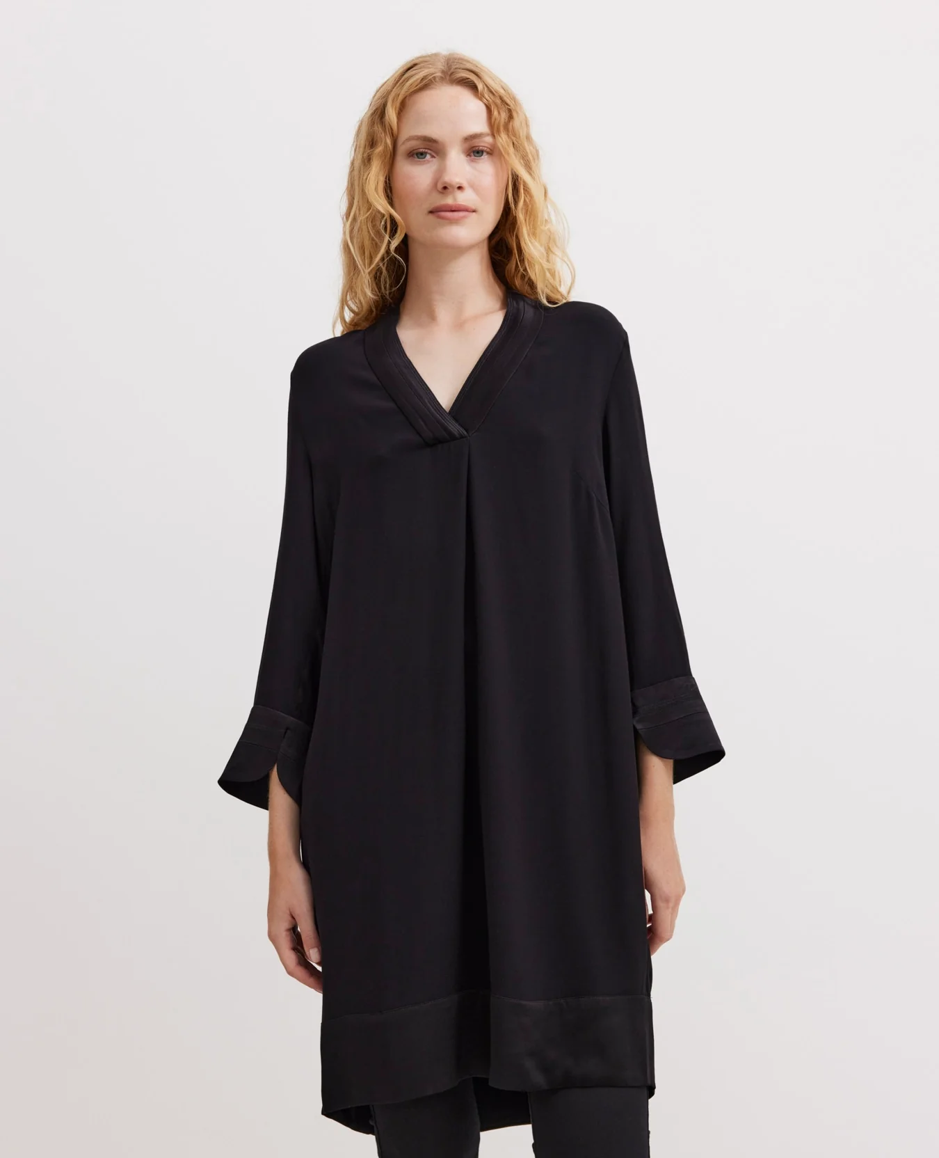 OliviaNN Tunic - Image 3