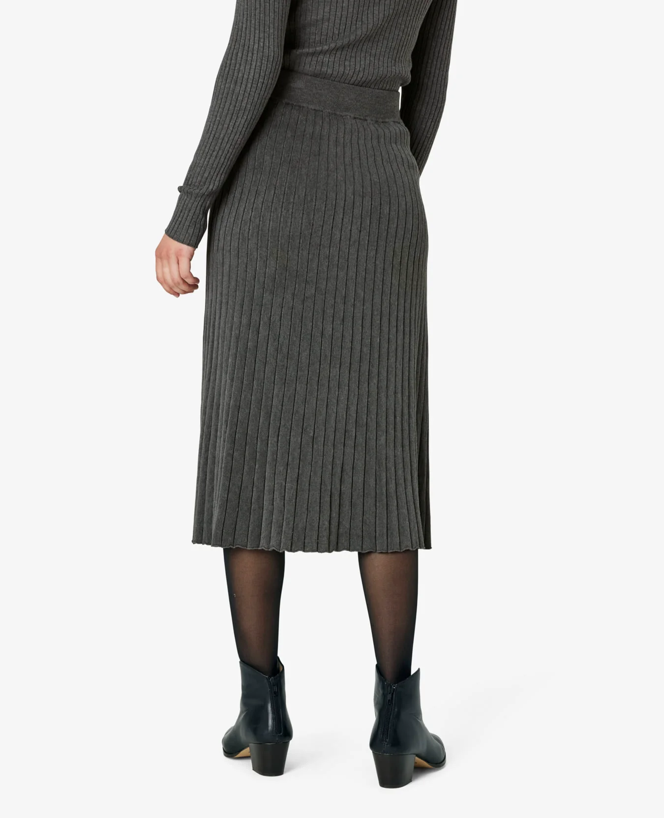 VibeNN Skirt - Image 2